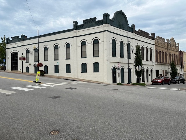 126 S Union St, Danville, VA for sale - Primary Photo - Image 1 of 17