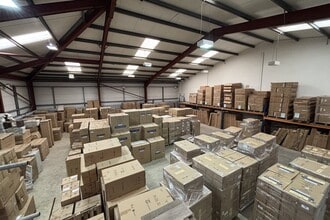 Lawn Farm Business Centre, Grendon Underwood à louer Photo intérieure- Image 1 de 1