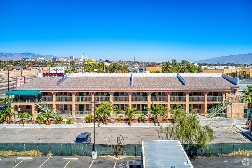 2855 Fremont St, Las Vegas, NV à vendre - Photo du bâtiment - Image 2 de 116