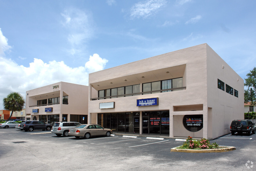 751 Northlake Blvd, North Palm Beach, FL à louer - Photo principale - Image 1 de 13