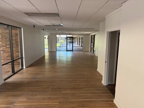 3501 SW 2nd Ave, Gainesville, FL for lease Interior Photo- Image 1 of 7