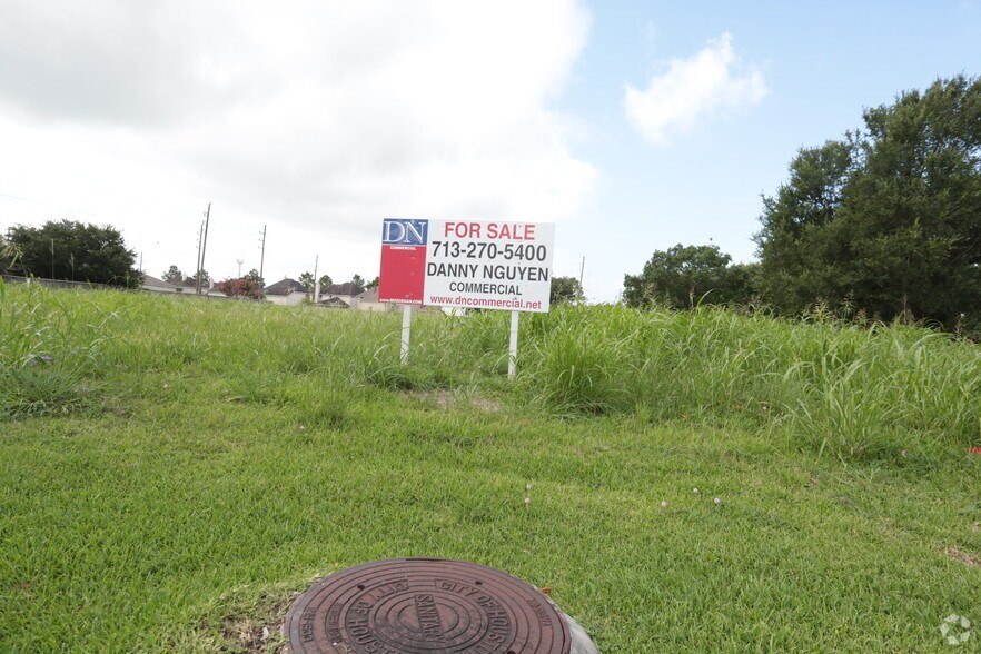 Bissonnet St, Sugar Land, TX for sale - Primary Photo - Image 2 of 10