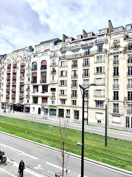 47 Rue Guersant, Paris à vendre - Photo du bâtiment - Image 2 de 8