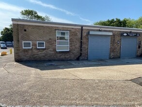 Station Rd, Hailsham à louer Photo du bâtiment- Image 2 de 3