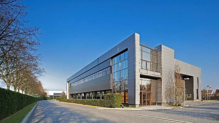 Industrial in Villepinte for lease - Building Photo - Image 1 of 37