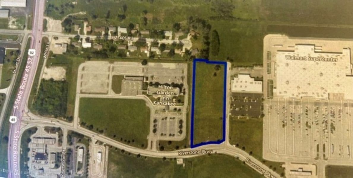 475 Riverstone Pkwy, Kankakee, IL for sale Building Photo- Image 1 of 8