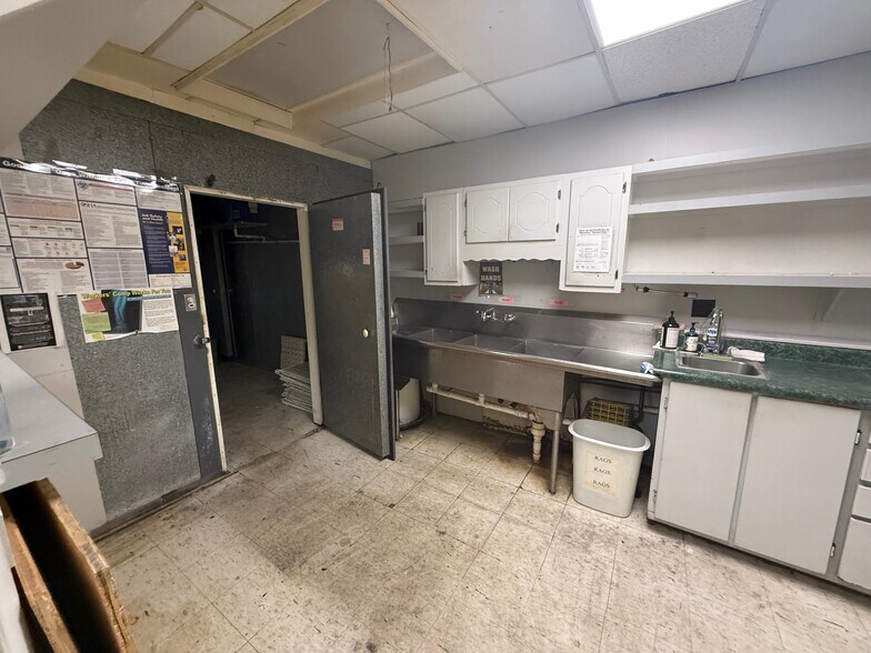 2916 S Washington Ave, Titusville, FL à vendre - Photo du bâtiment - Image 3 de 40