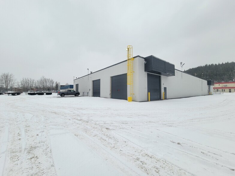 922 Great St, Prince George, BC à louer - Photo du bâtiment - Image 3 de 12