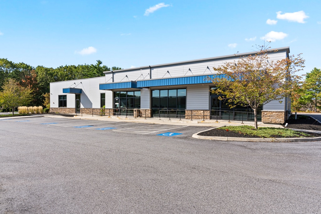 264 Gorham Rd, South Portland, ME for lease Building Photo- Image 1 of 12