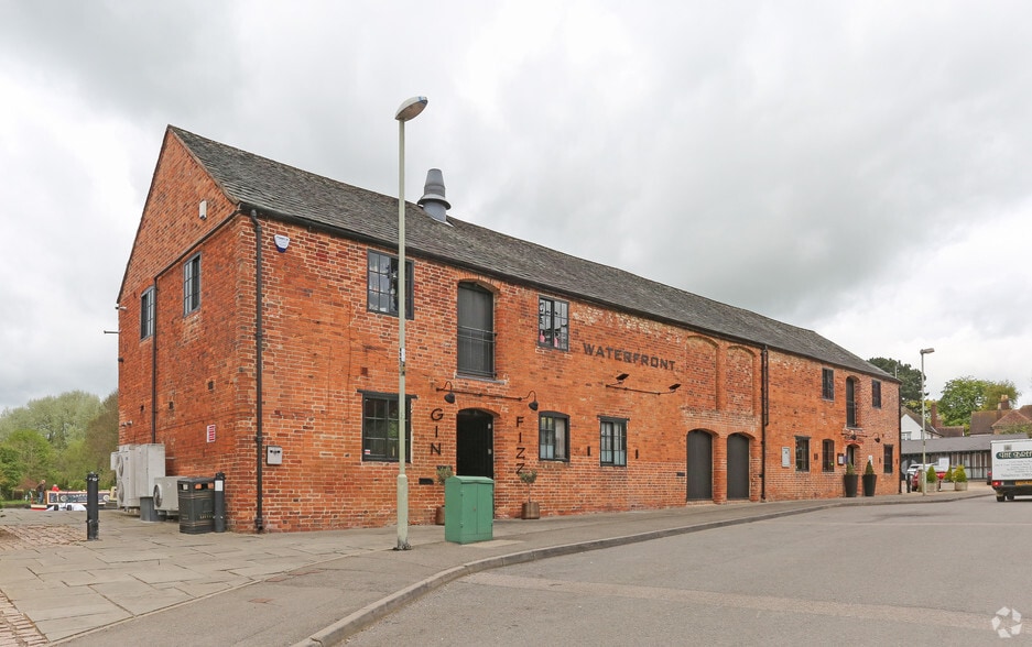 Union Whar, Market Harborough for lease - Building Photo - Image 1 of 6