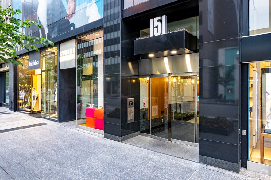 151 Bloor St W, Toronto, ON à louer - Photo du bâtiment - Image 3 de 6