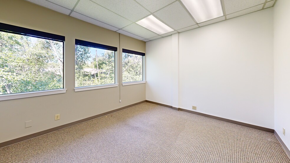 31919 1st Ave S, Federal Way, WA for lease - Matterport 3D Scan - Image 3 of 10