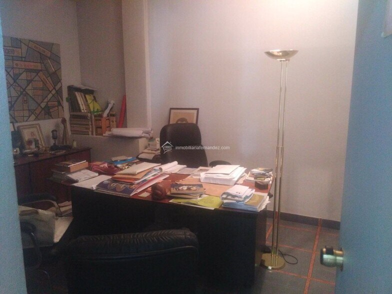 Commerce de détail dans Cáceres, Cáceres à louer - Photo du bâtiment - Image 3 de 10