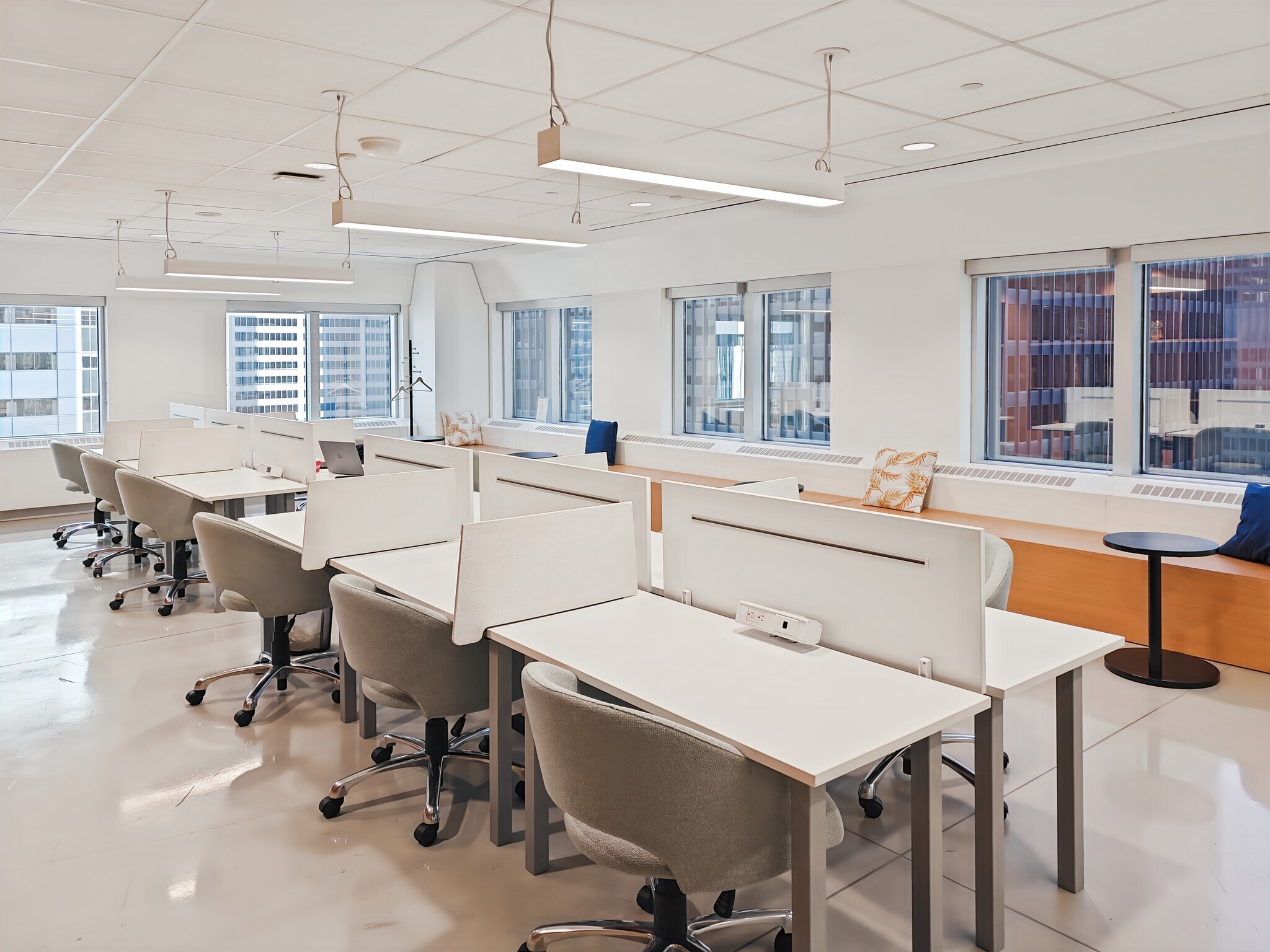 130 King St W, Toronto, ON M5X 1J5 - The Exchange Tower | LoopNet Canada