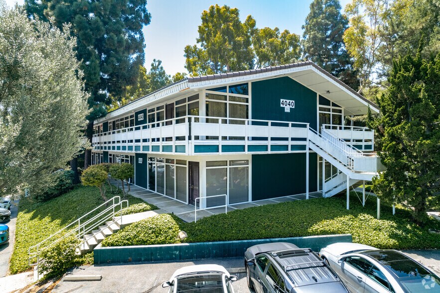 4000 Palos Verdes Dr N, Rolling Hills Estates, CA à louer - Photo du bâtiment - Image 3 de 8