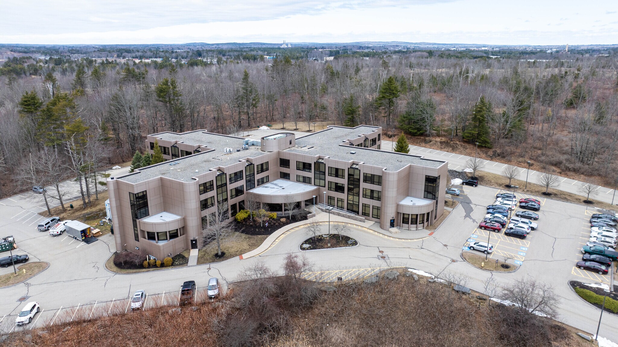 175 Running Hill Rd, South Portland, ME for lease Building Photo- Image 1 of 9