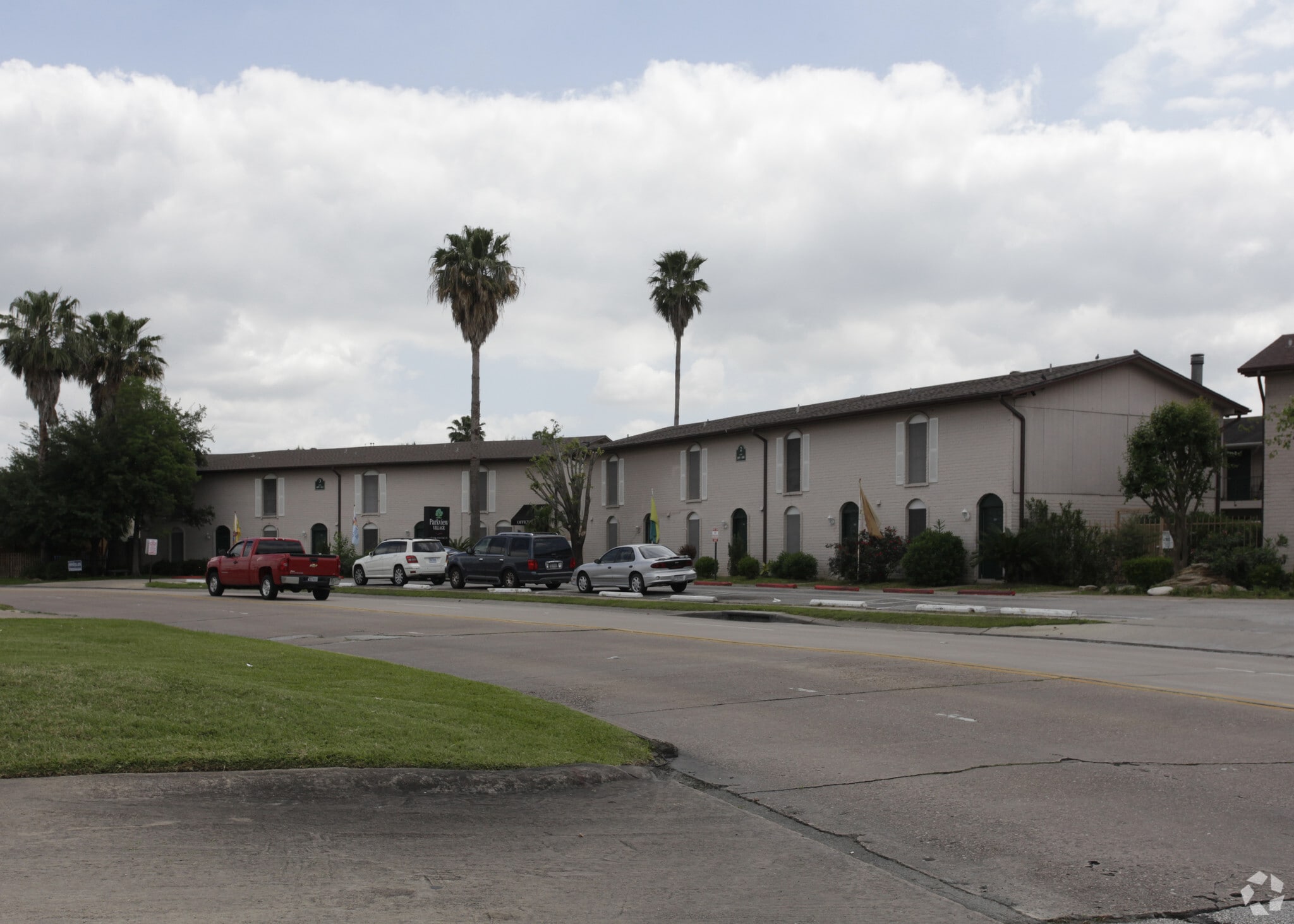 2323 Burke, Pasadena, TX for sale Primary Photo- Image 1 of 28