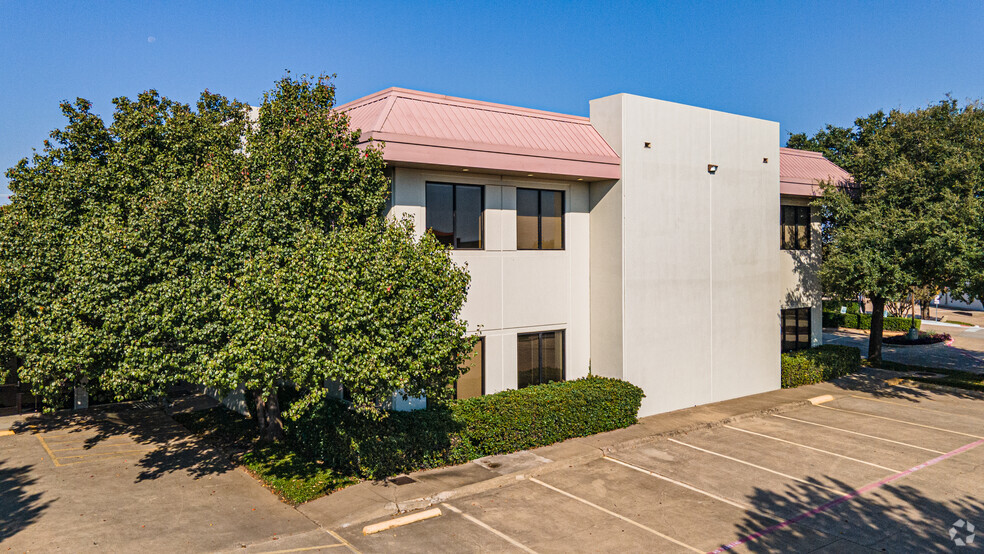 1947 K Ave, Plano, TX à vendre - Photo principale - Image 1 de 1