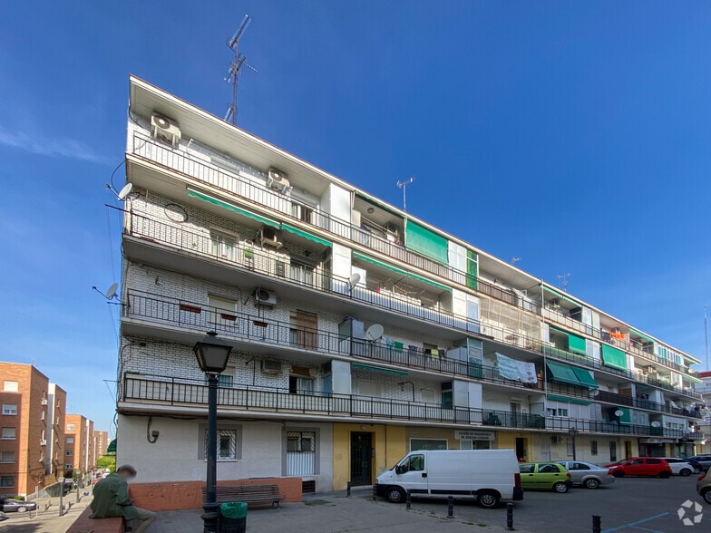 Calle Guipúzcoa, 6, Alcorcón, Madrid for sale - Building Photo - Image 2 of 2