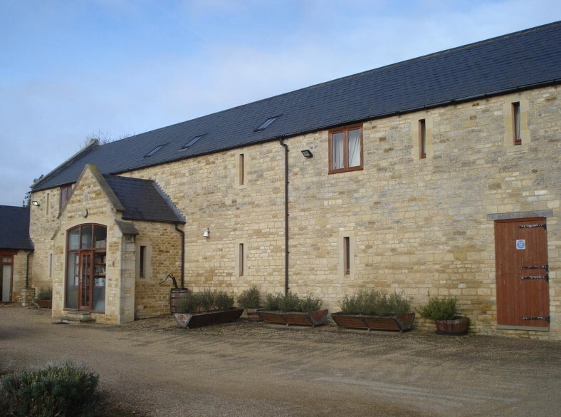 Crown Ln, Tinwell for lease - Primary Photo - Image 1 of 1