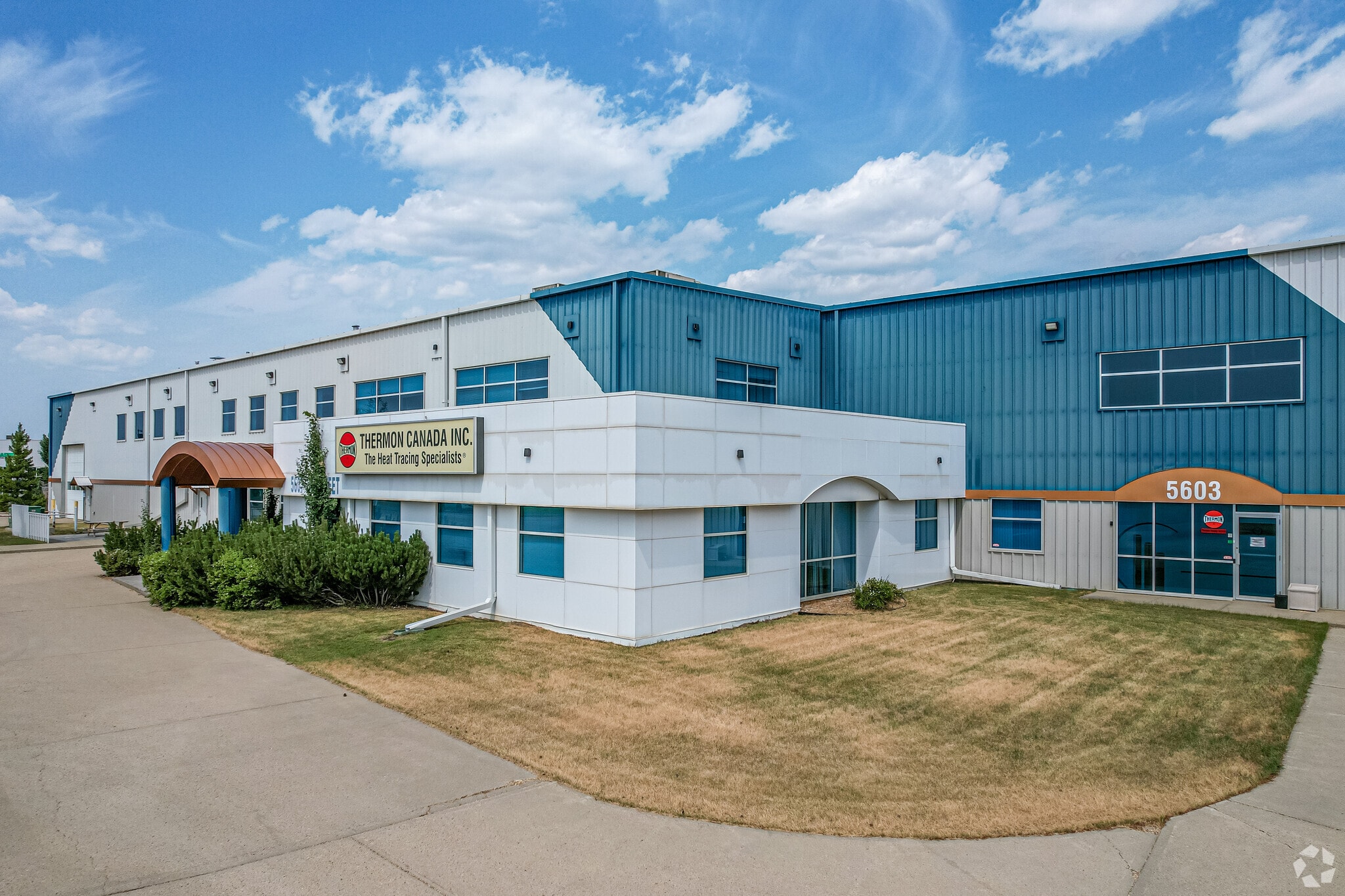 5607 67 St NW, Edmonton, AB for sale Primary Photo- Image 1 of 1