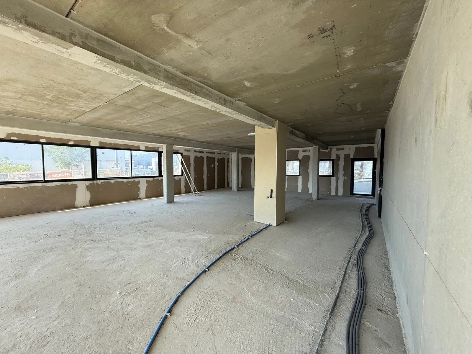 Retail in La Seyne-sur-Mer for sale Interior Photo- Image 1 of 7