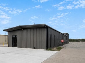 226-222 Flato Rd, Corpus Christi, TX for lease Interior Photo- Image 2 of 10