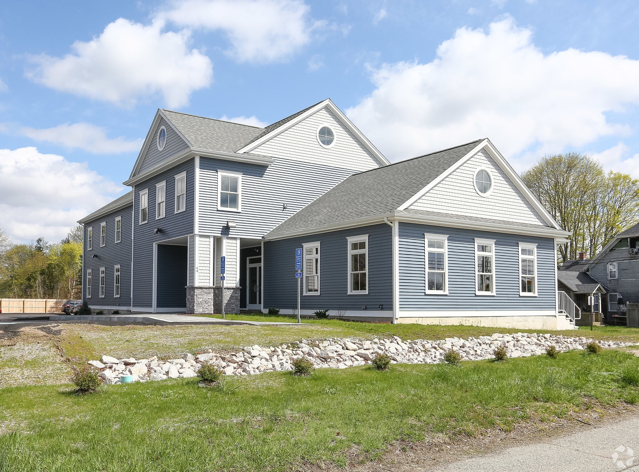 49 Boston Post Rd, Waterford, CT for lease Building Photo- Image 1 of 12