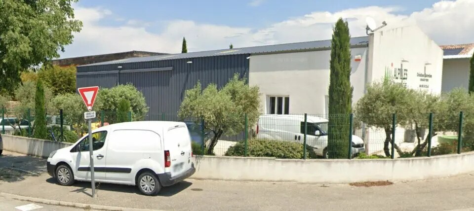 Industrial in Saint-Rémy-de-Provence for lease - Building Photo - Image 1 of 6