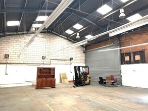Peppard, Henley On Thames for lease Building Photo- Image 1 of 1