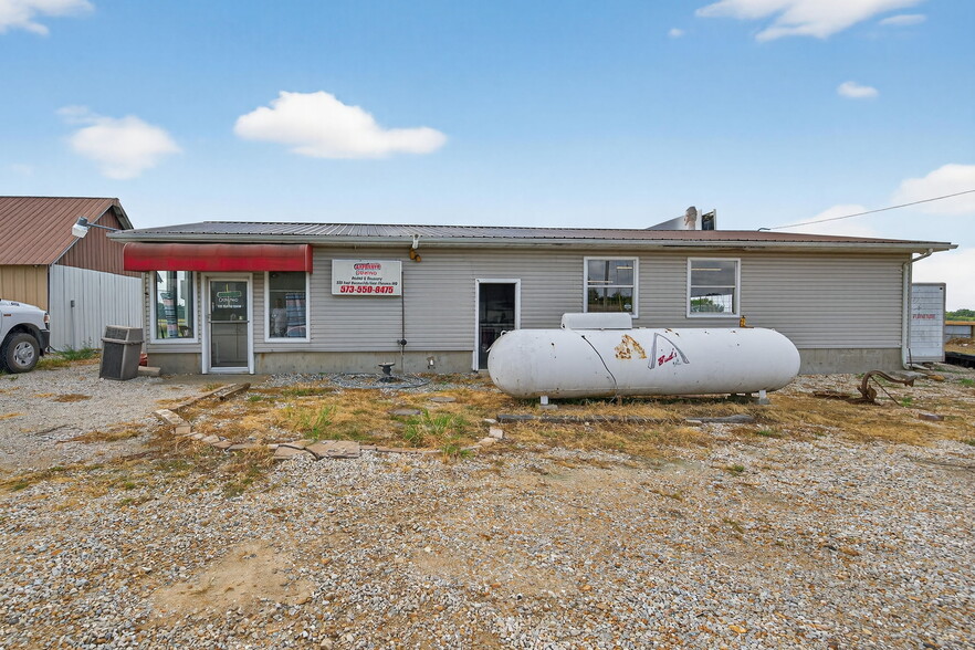 338 Booneslick Rd, New Florence, MO for sale - Building Photo - Image 2 of 22
