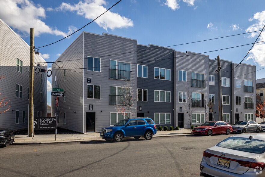 746-758 South 14th St, Newark, NJ à vendre - Photo du bâtiment - Image 3 de 6