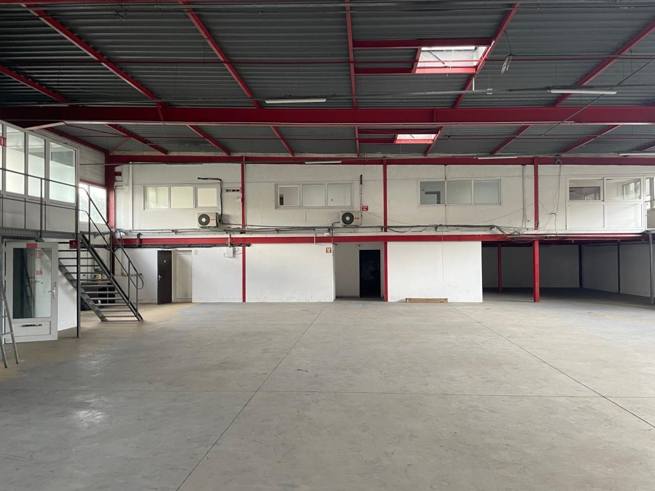 Flex in Aulnay-sous-Bois for lease Interior Photo- Image 1 of 7