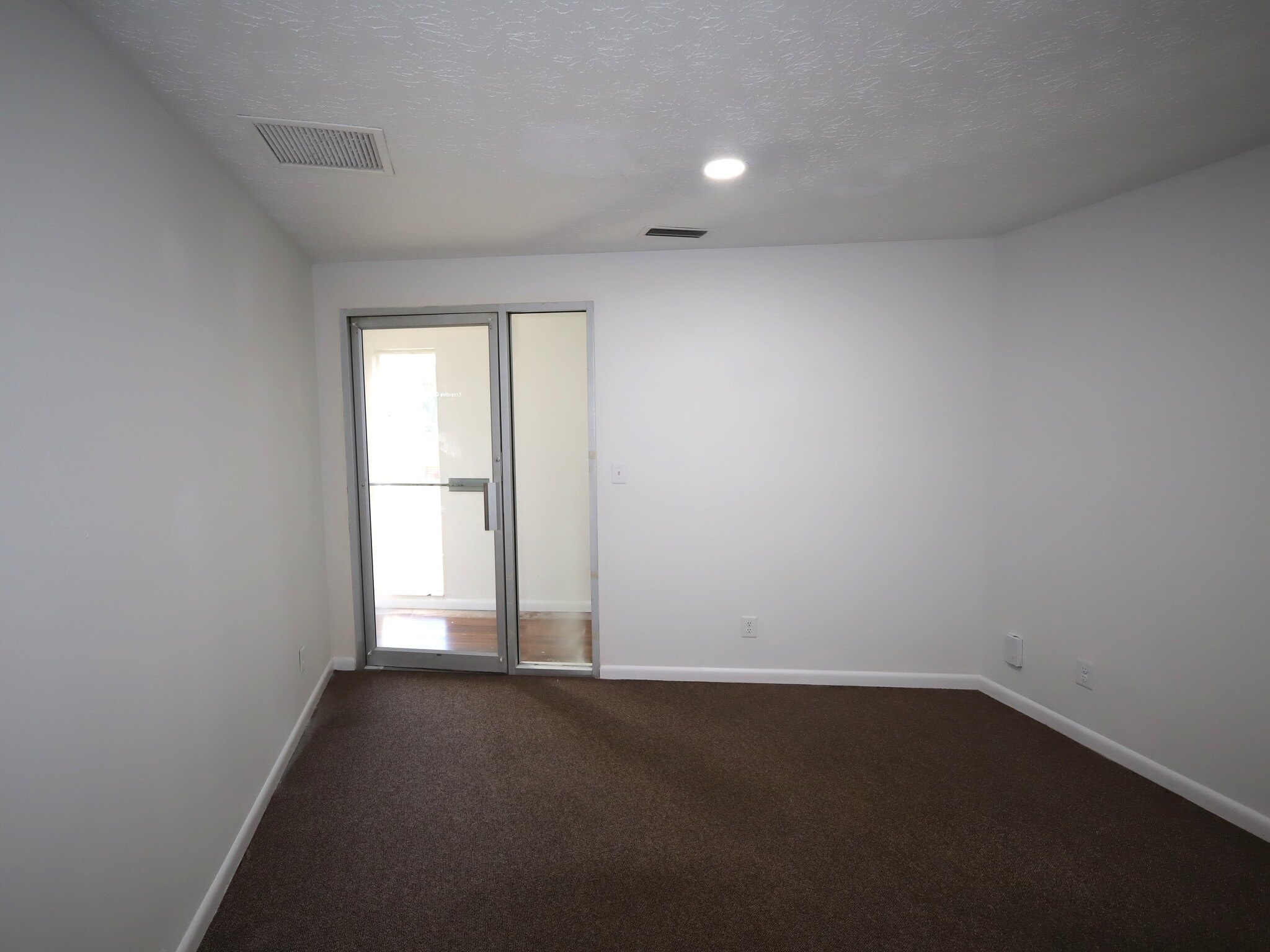 4300-4304 Plymouth St, Jacksonville, FL for lease Interior Photo- Image 1 of 4