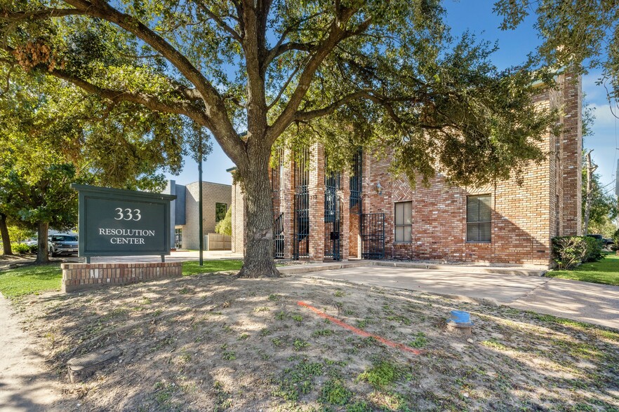 333 Tc Jester Blvd, Houston, TX à vendre - Photo du b timent - Image 1 de 24