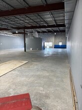 1320 Culver Dr, Palm Bay, FL à louer Photo intérieure- Image 1 de 7