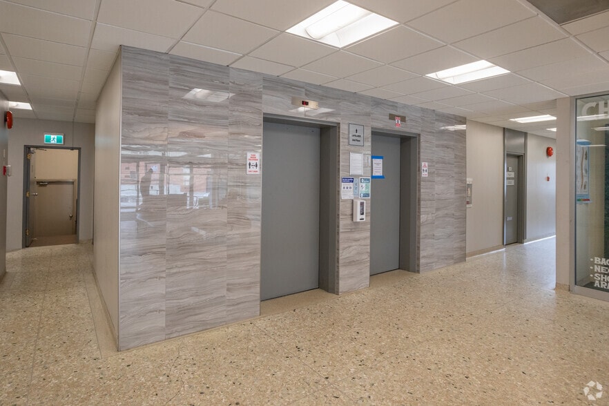 1750 E 10th Ave, Vancouver, BC à vendre - Photo intérieure - Image 3 de 6