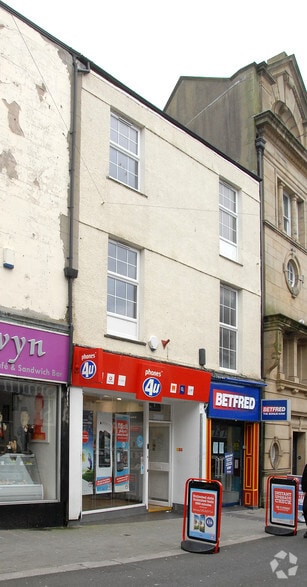 2-4 Pool St, Caernarfon for sale - Building Photo - Image 2 of 4