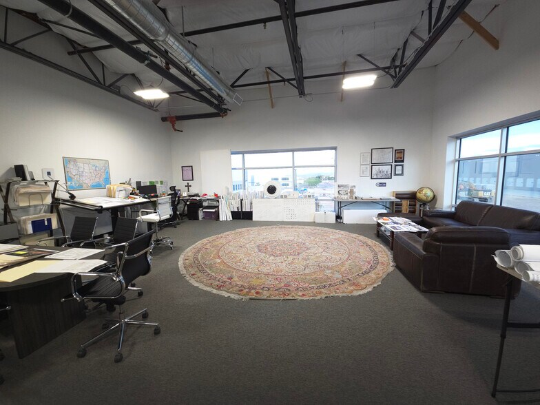 7600 W Arby Ave, Las Vegas, NV à vendre - Photo du bâtiment - Image 2 de 34