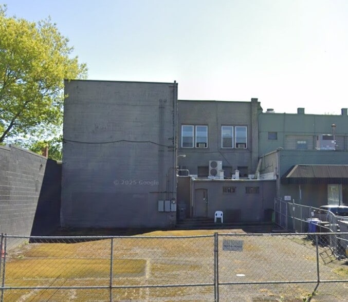 8523-8527 N Lombard St, Portland, OR for sale - Building Photo - Image 2 of 5