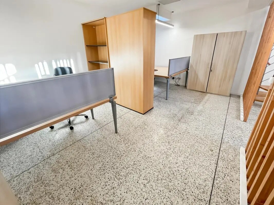 Bureau dans Marseille à louer Photo intérieure- Image 1 de 8