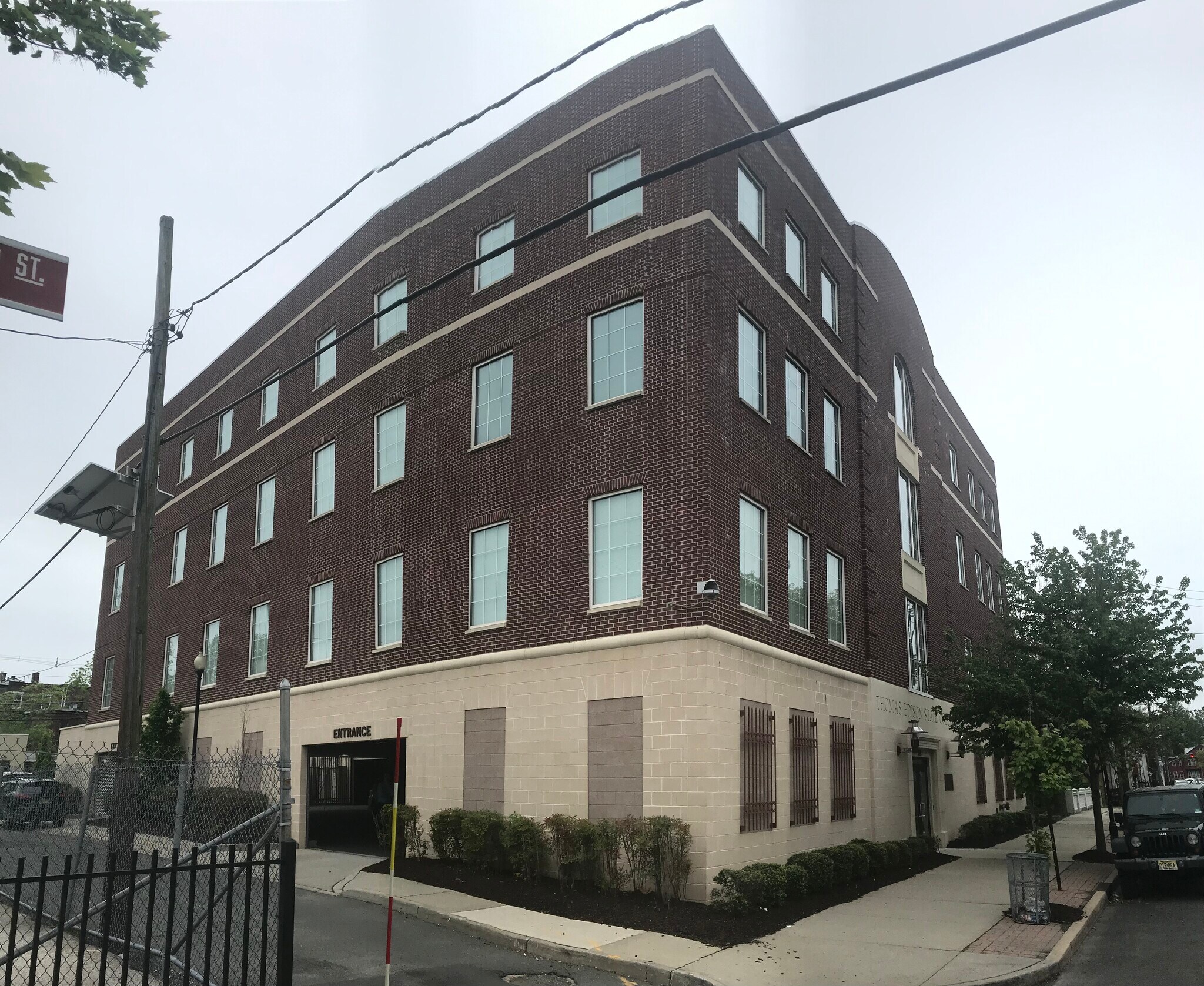 221 W Hanover St, Trenton, NJ for lease Primary Photo- Image 1 of 5