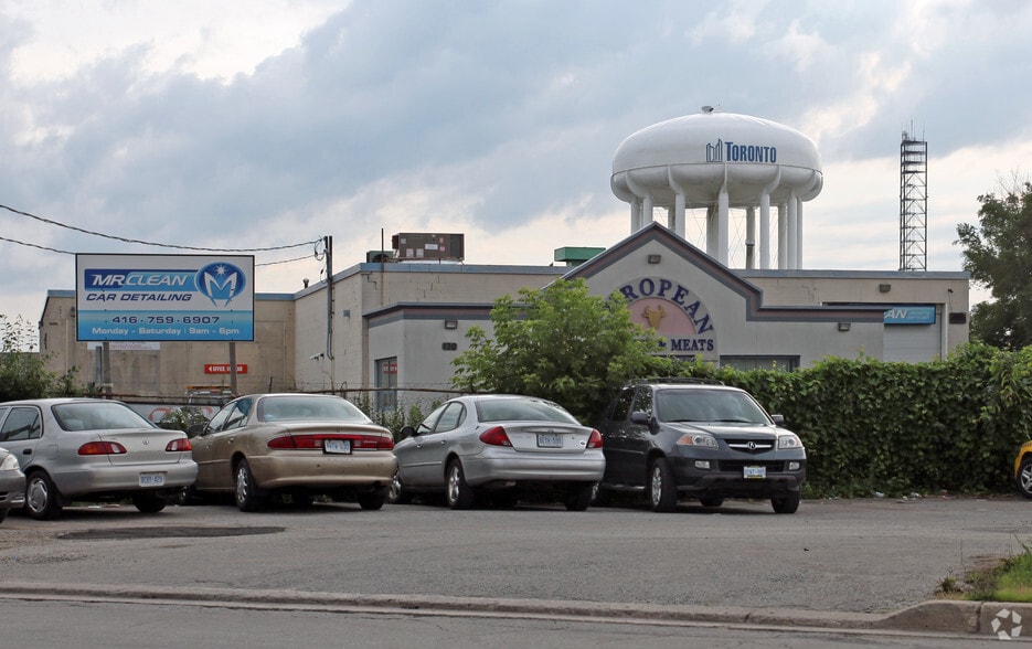 130 Manville Rd, Toronto, ON for sale - Building Photo - Image 2 of 4