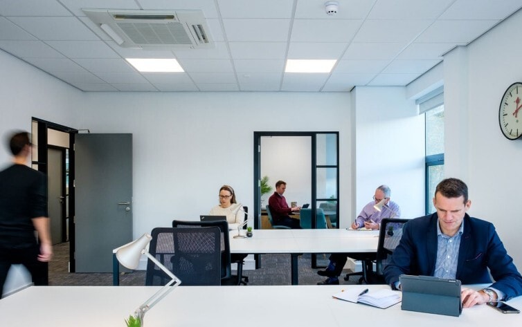 Edward Ct, Altrincham à louer Photo intérieure- Image 1 de 2