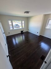 45280 Cass Ave, Utica, MI for lease Interior Photo- Image 1 of 2