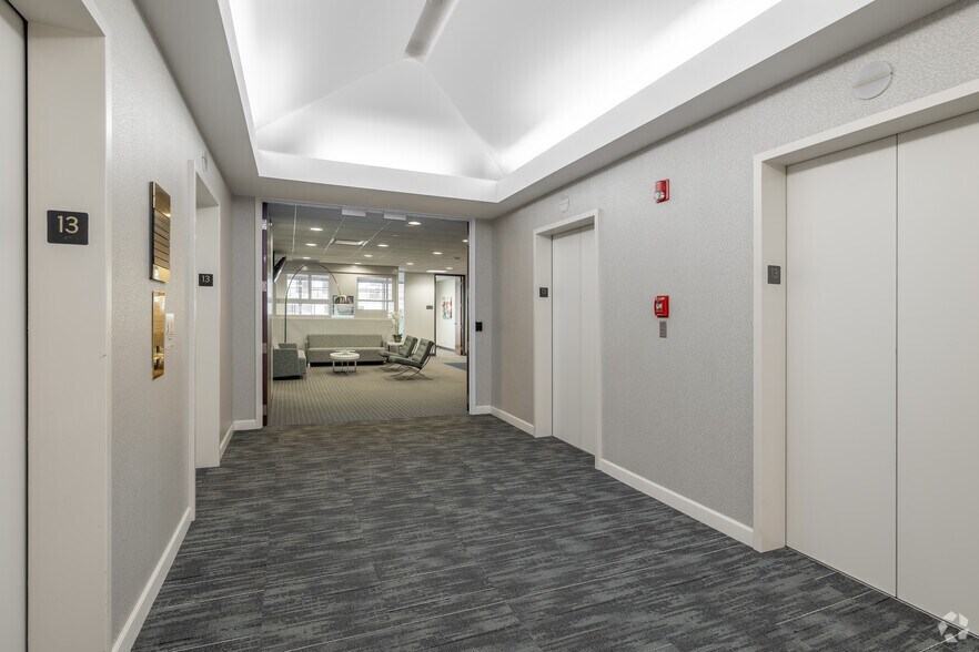 600 Superior Ave, Cleveland, OH à louer - Photo intérieure - Image 3 de 15