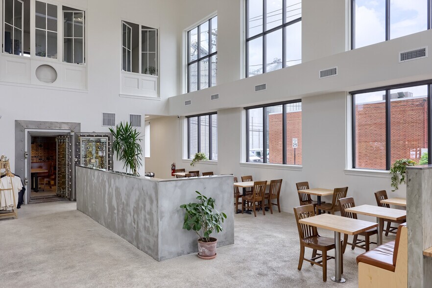 1-7 W Main St, Mount Joy, PA à vendre - Photo du bâtiment - Image 2 de 60