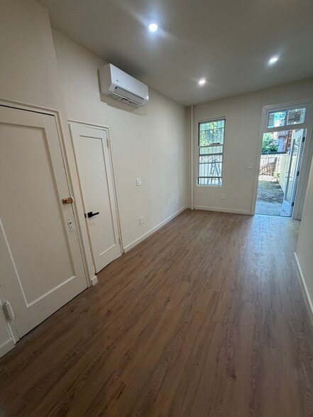 159 Nassau Ave, Brooklyn, NY for lease - Building Photo - Image 3 of 6