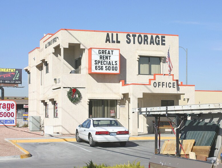 3290 N Rancho Dr, Las Vegas, NV for sale - Building Photo - Image 3 of 4