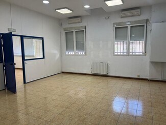 Plus de détails pour Bureau/Commerce de détail à louer